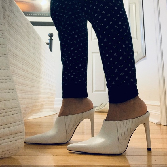 NWOT Zara pointed white heels - Picture 7 of 7